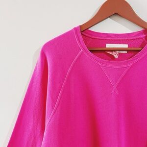 the great. | the slouch sweatshirt. in seasonal - fuschia ↷